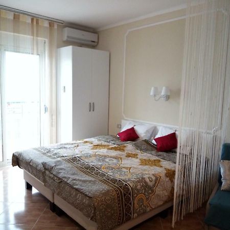 Elen Apartment - Adults Only 오리쿰 외부 사진