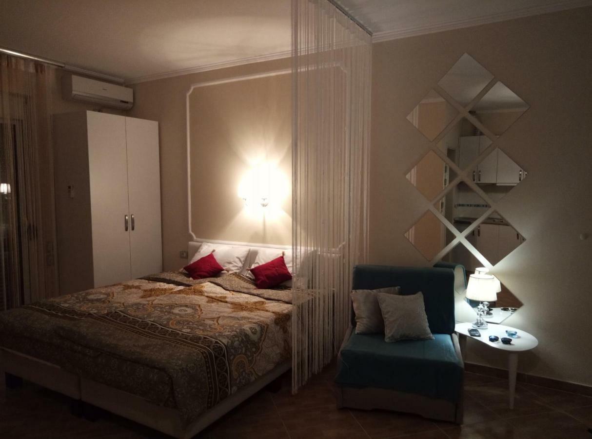 Elen Apartment - Adults Only 오리쿰 외부 사진